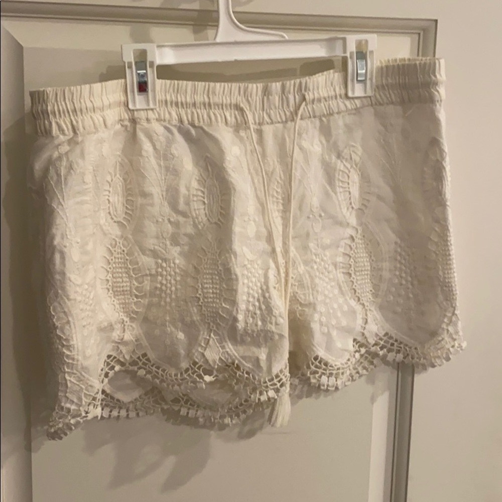 White loft shorts